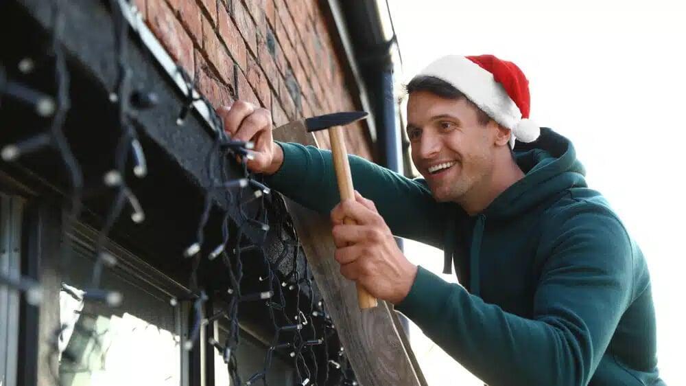 Outdoor Holiday Decorations Made Easy: Why Hiring a Handyman Saves Time and Stress